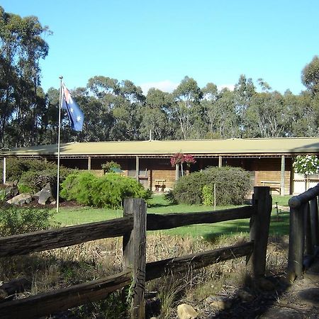 Gunyah Valley Retreat Guest House Goornong Exterior photo